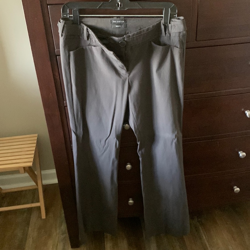 The LIMITED woman’s gray dress pabnts, boot cut, drew fit
